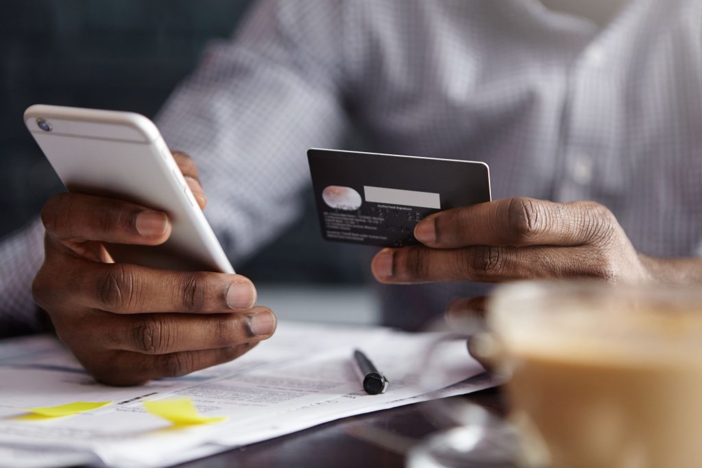 Frais de transaction par carte
